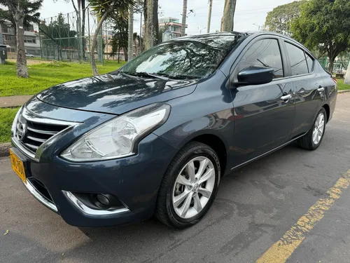 Nissan Versa 1.6 Advance