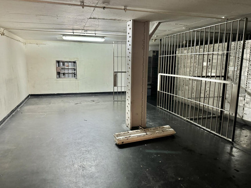 Oficina En Palacio De La Reconquista