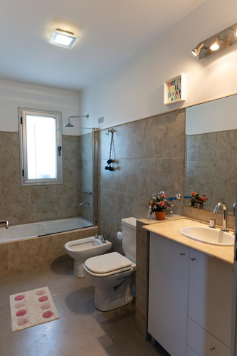 Casa En B° Privado San Joaquin