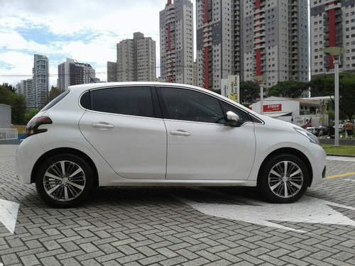 Peugeot 208 2016/2017 4426