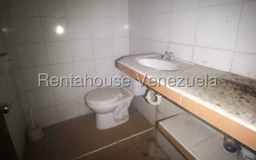 Dennymar, Alquila Local Comercial En El Tocuyo, Ofreciendote Un Ambiente Distribuido En 2 Ambientes, Donde Podrás Dar Continuidad O Inicio A Ese Gran Proyecto Empresarial. Contáctame B5998e