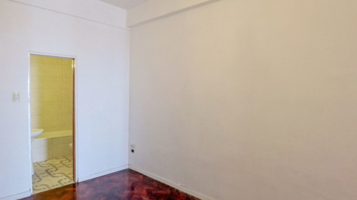 Imagen 20 de 24 de Venta Depto 2 Ambientes En Pb C/patio Y Parrilla