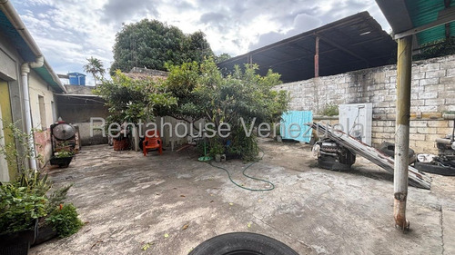 & Maria Luisa Mendoza Vende Espectacular Casa Ubicada En Barquisimeto Zona Oeste Dispone De 5 Habitaciones 2 Baños Con 365m2 Contactame, 2 5 2 3 9 8 4