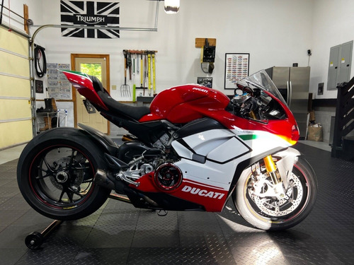 Imagen 1 de 4 de 2018 Ducati Panigale V4 Speciale 