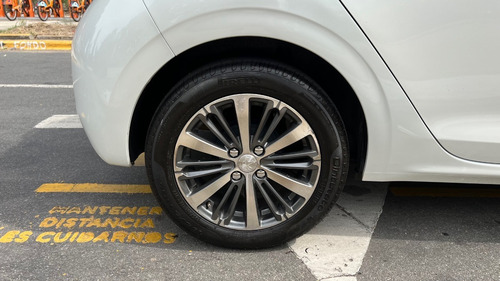 Imagen 15 de 15 de Peugeot 208 Feline 1.6 2018