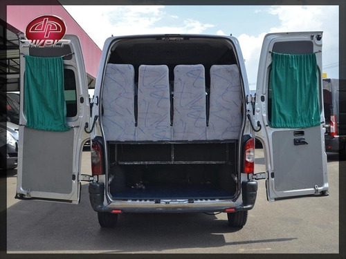 Van Passageiro Renault Master 2.5 L2h2 16 Lugares