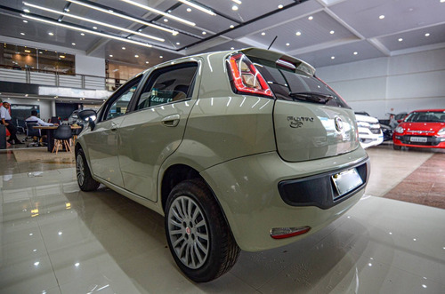 Imagem 4 de 15 de Fiat Punto 1.4 Attractive 8v Flex 4p Manual