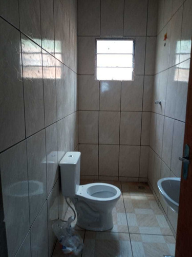 297 M², Chácara Com 03 Dormitórios, Churrasqueira E Piscina!