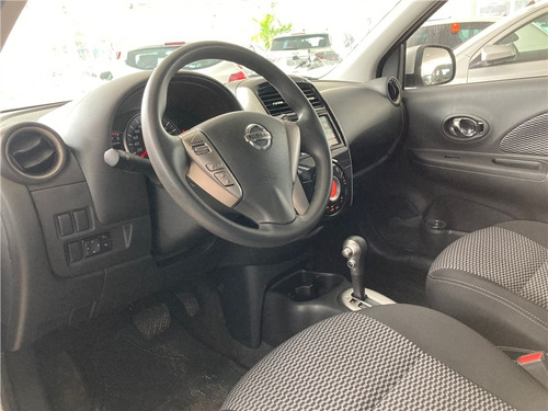 Nissan March 1.6 SV 16V FLEXSTART 4P XTRONIC