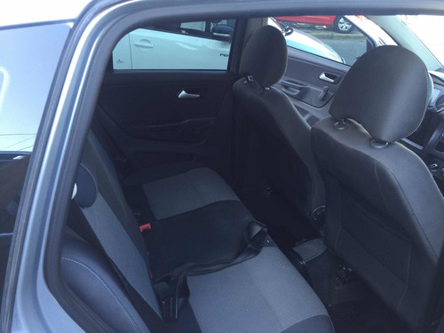 Volkswagen Suran 1.6 Comfortline 101cv 11a 2011