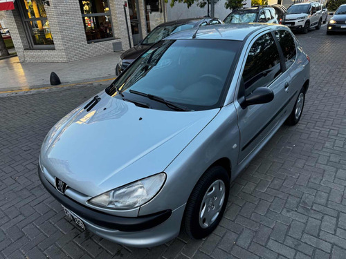 Peugeot 206 1.6 Xr Premium