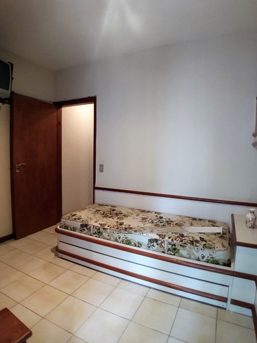 Imagem 12 de 28 de Praia Das Pitangueiras - 100 Metros Do Mar - 3 Dormitórios (1 Suite) - 2 Vagas - Ap05380 - 68570579