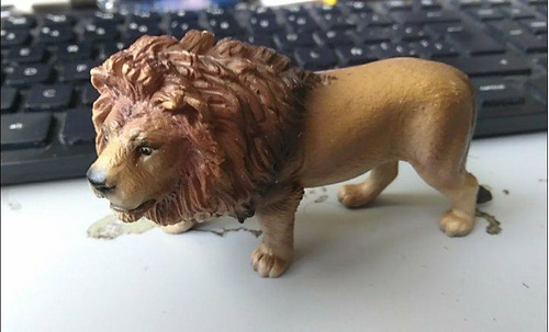 2005 Schleich Africa Male Lion Figure 10 Cms