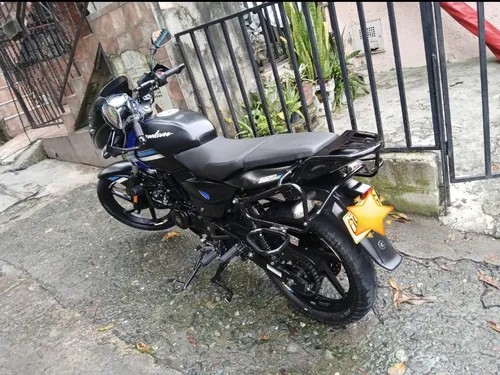 Pulsar 180 Fi Neon Color Negro Mate Único Dueño
