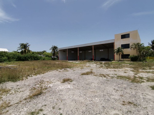 Imagen 9 de 30 de Terreno Comercial / Industrial Con Oficinas Y Galera