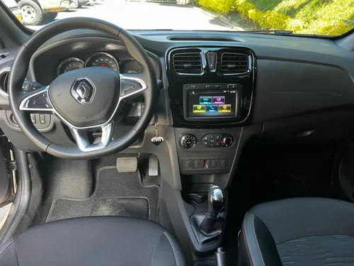 Renault Stepway 1.6 Intense Automática