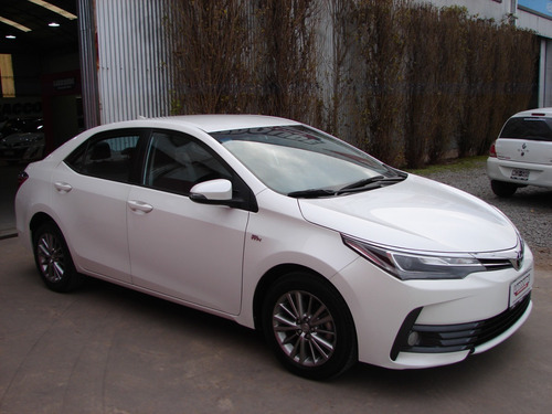Imagen 4 de 7 de Toyota Corolla Xei Mt 2018 48500km