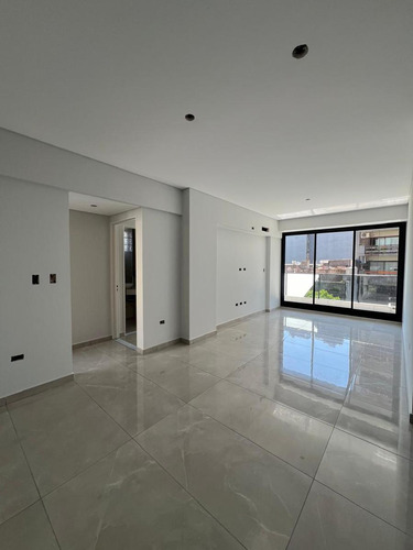 Departamento De 3 Ambientes A Estrenar En Flores. Full Amenities Premium