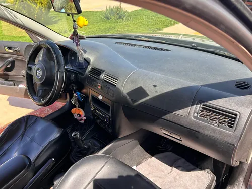 Volkswagen Jetta Clásico 2.0 Cl 5vel Aa Mt