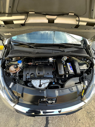 Peugeot 208 1.6 Feline Tiptronic