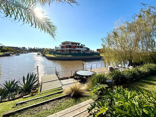Casa En El Yacht