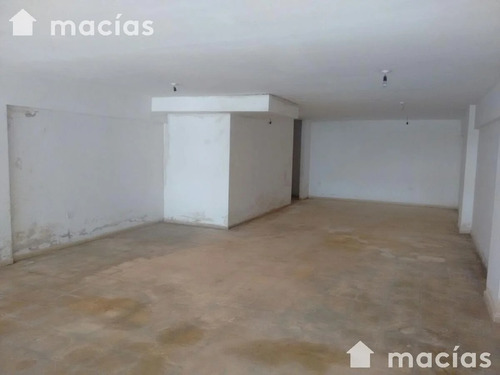 Imagen 9 de 9 de Local Comercial A Reciclar! Se Liquida! 198 M² Totales. Dos Plantas. Dos Baños
