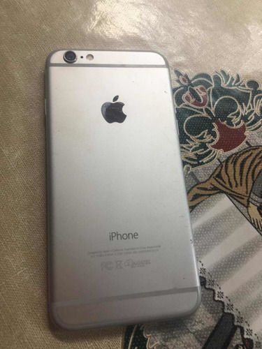 Celular iPhone Sem Biometria Pequena Raladura