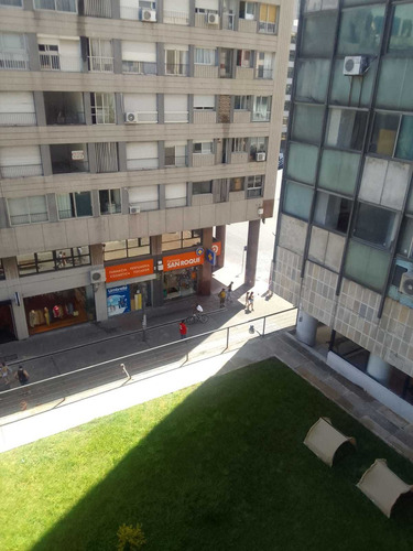 Imagen 11 de 12 de Venta Oficina O Vivienda Plaza Independencia Centro