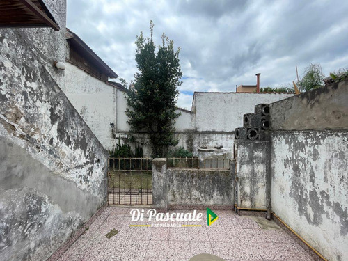 Venta Apto Crédito Hipotecario Ph 3 Ambientes Con Patio Y Garage - Paso Del Rey Norte