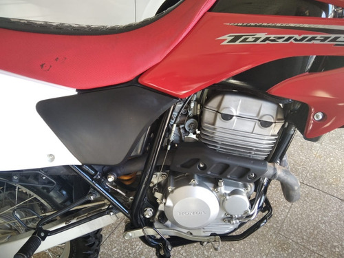 Moto Honda Xr 250 Tornado (modelo 2017)
