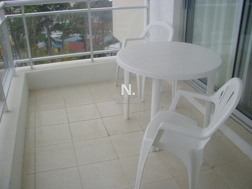 Departamento En Venta Con Vista A Agradables Entornos.- Ref: 3348