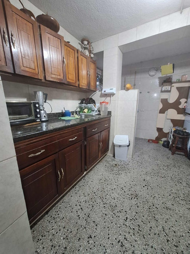 Amr Vende Apartamento En La Unidad Vecinal Conservado
