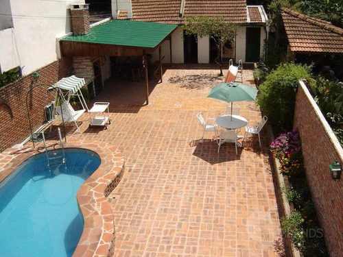 Imagen 28 de 30 de Venta Casa 5 Ambientes Pileta Quincho Parrilla Vicente Lopez Olivos
