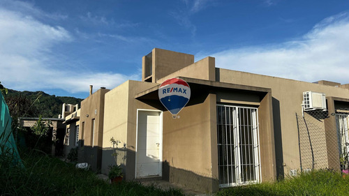 Venta Casa 2 Dormitorios 300m2 Terreno