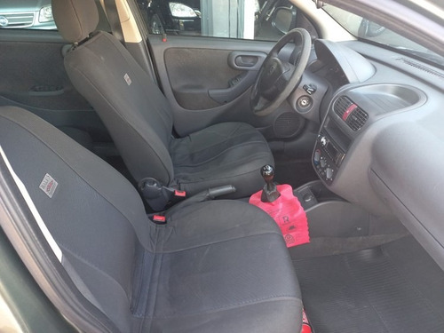 Imagem 4 de 7 de Chevrolet Corsa 1.4 Mpfi Maxx 8v Flex 4p Manual