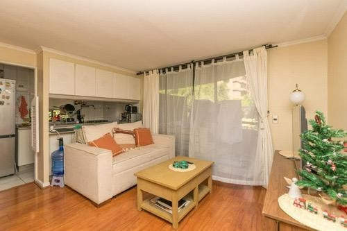 Departamento En Arriendo De 2 Dorm. En Las Condes