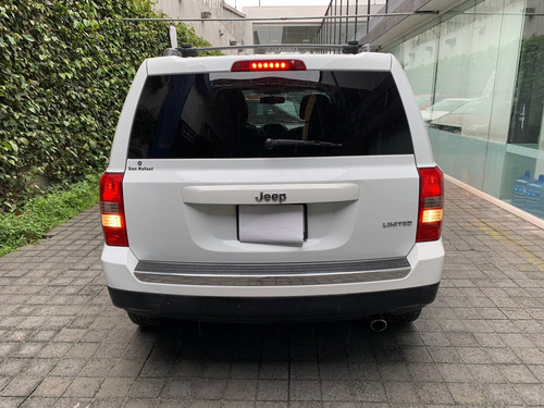 Imagen 3 de 15 de Jeep Patriot 2015 2.4 Latitud 4x2 Cvt