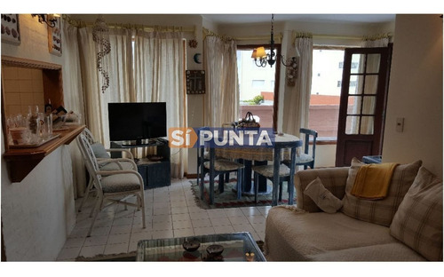 Imagen 5 de 27 de Apartamento De 2 Dormitorios Y 2 Baños A 1 Cuadra De Gorlero, Con Gran Terraza Y Parrillero Propio.