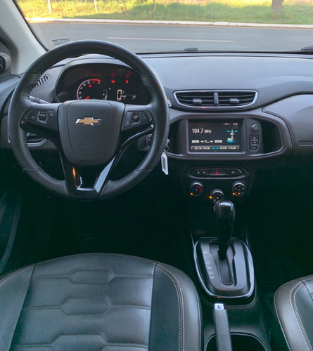 Imagem 8 de 10 de Chevrolet Gm Prisma Ltz 1.4 Branco 2019