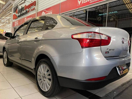 Imagem 5 de 8 de Fiat Siena 1.6 Mpi Essence 16v Flex 4p Manual