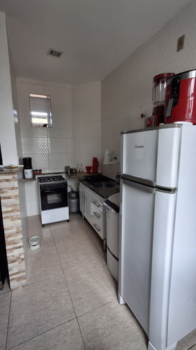 Uma Casa 1quarto Banheiro Cozinha Intregada Com A Sala 25mc