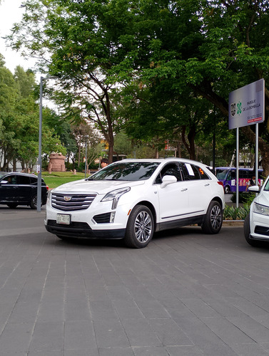 Cadillac XT5 3.7 Platinum At