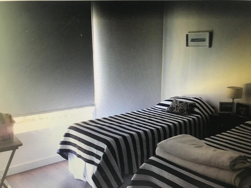 Venta Chalet 4 Amb. En Rumenco - Estilo Minimalista Con Piscina Y Amplio Parque