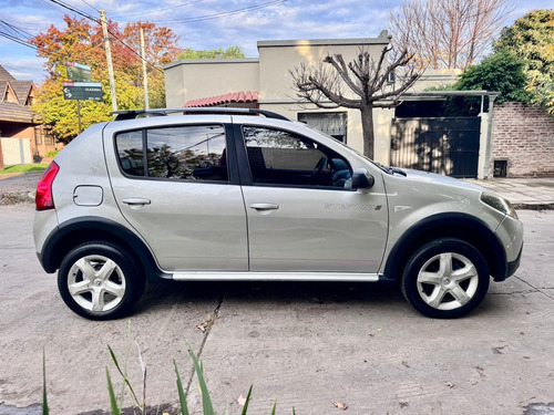 Renault Sandero Stepway 1.6 Confort 105cv