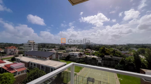 Apartamento En Piriápolis - Zona Centro Ref. 6112