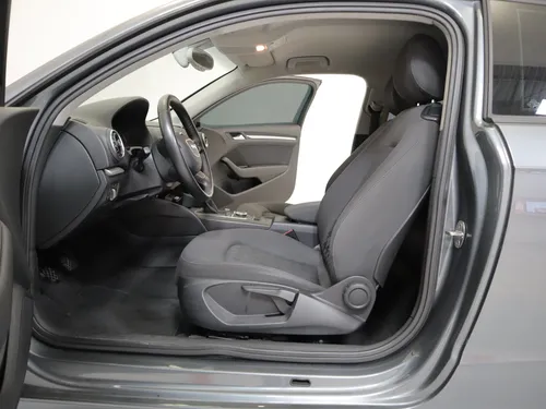 Audi A3 COUPE ATTRACTION 1.2 MT T