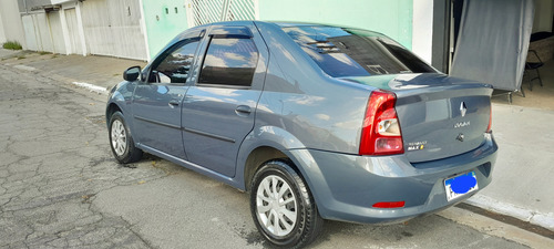 Renault Logan 1.0 16v Authentique Hi-flex 4p