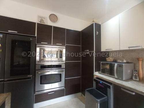 Casa En Venta En Terrazas Del Country Valencia Carabobo 24-3485, Eloisa Mejia