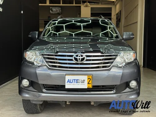 Toyota Fortuner Sr5 At 2700cc Aa 4x2 7psj