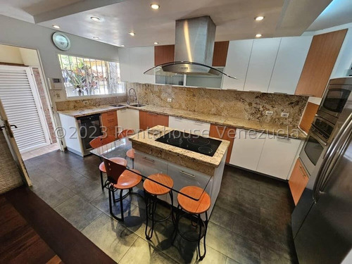 Espectacular Casa En Venta En La Lagunita Country Club Yf